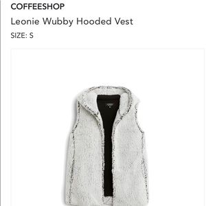 Wubby Hooded Vest- small NWT - Sherpa-like